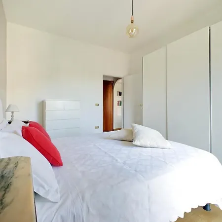 Ych-confortevole Vicino Ponte Milvio Apartament
